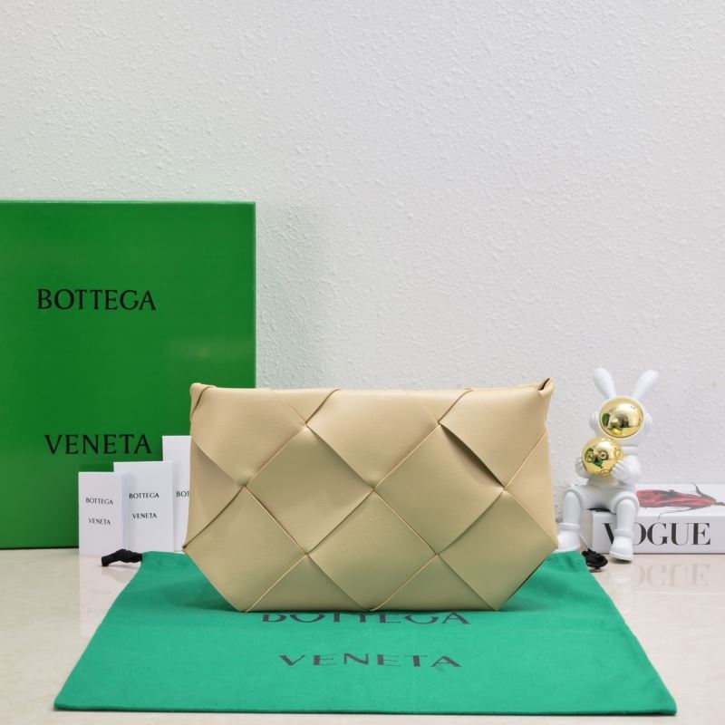 Bottega Veneta Clutch Bags